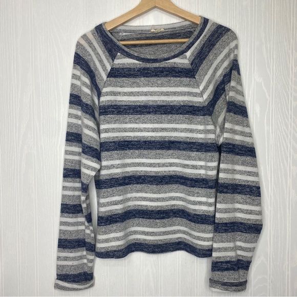 Hem & Thread Tops - Hem & Thread Striped lightweight Long Sleeve Shirt Size Medium